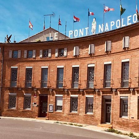 Le Pont Napoleon Moissac Hotel Exterior photo